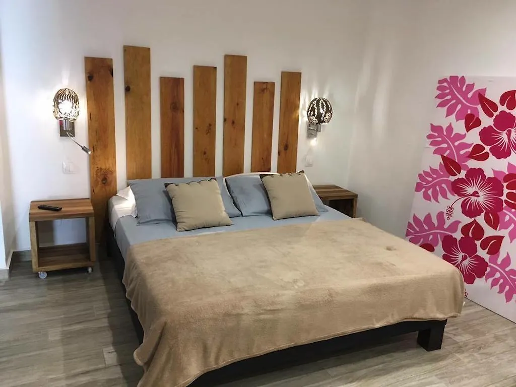 Affittacamere Hotel La Maison Calebasse Saint-Francois